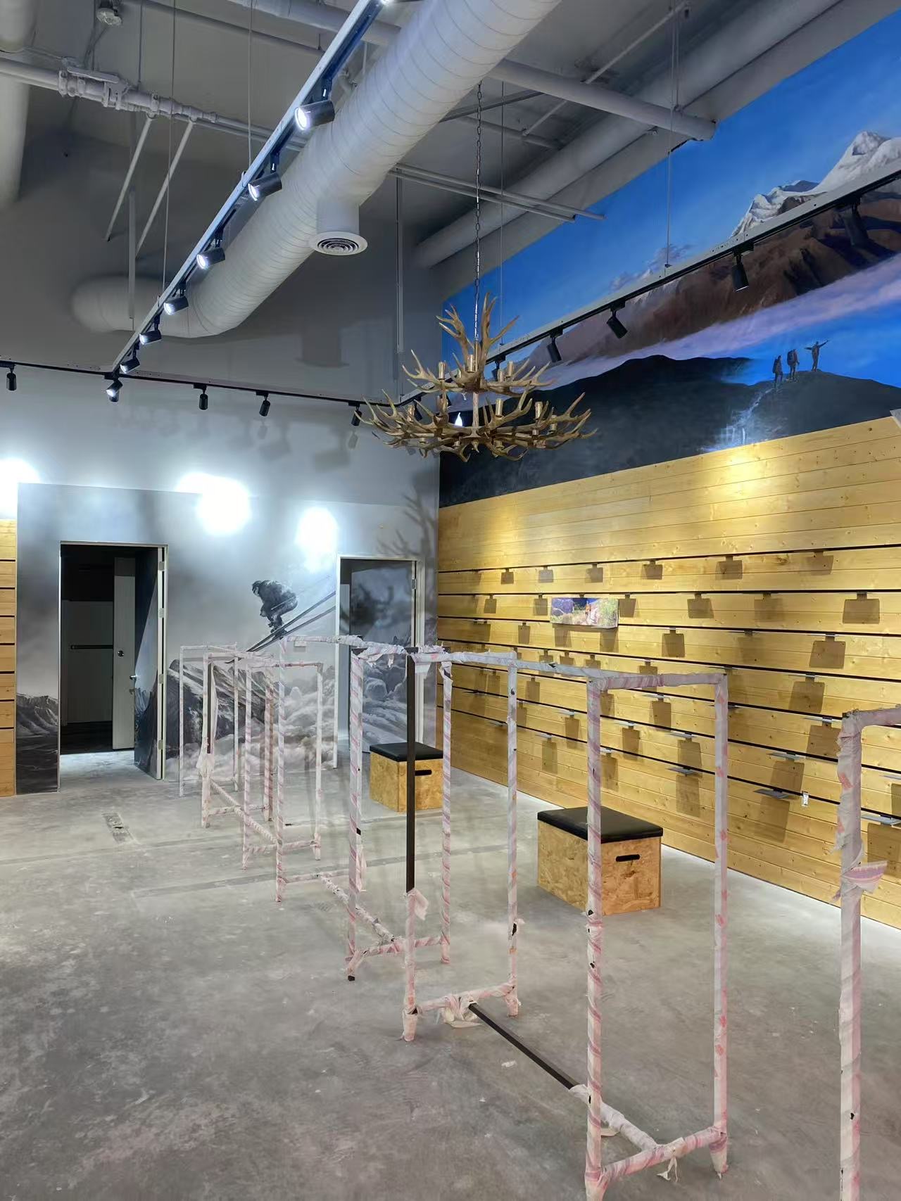 Fashion Store Renovation photo 2